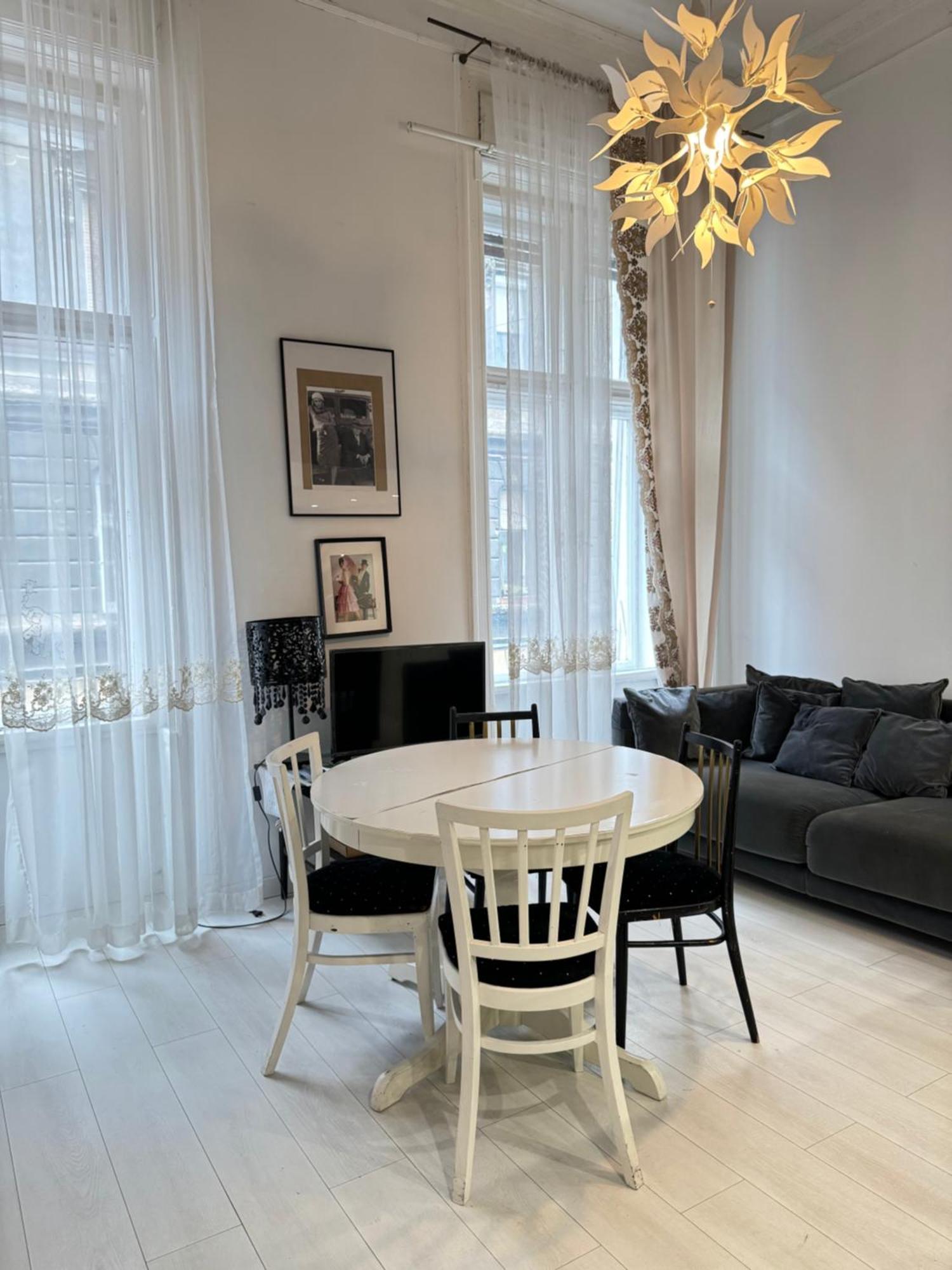 4 You Apartment Budapest Luaran gambar